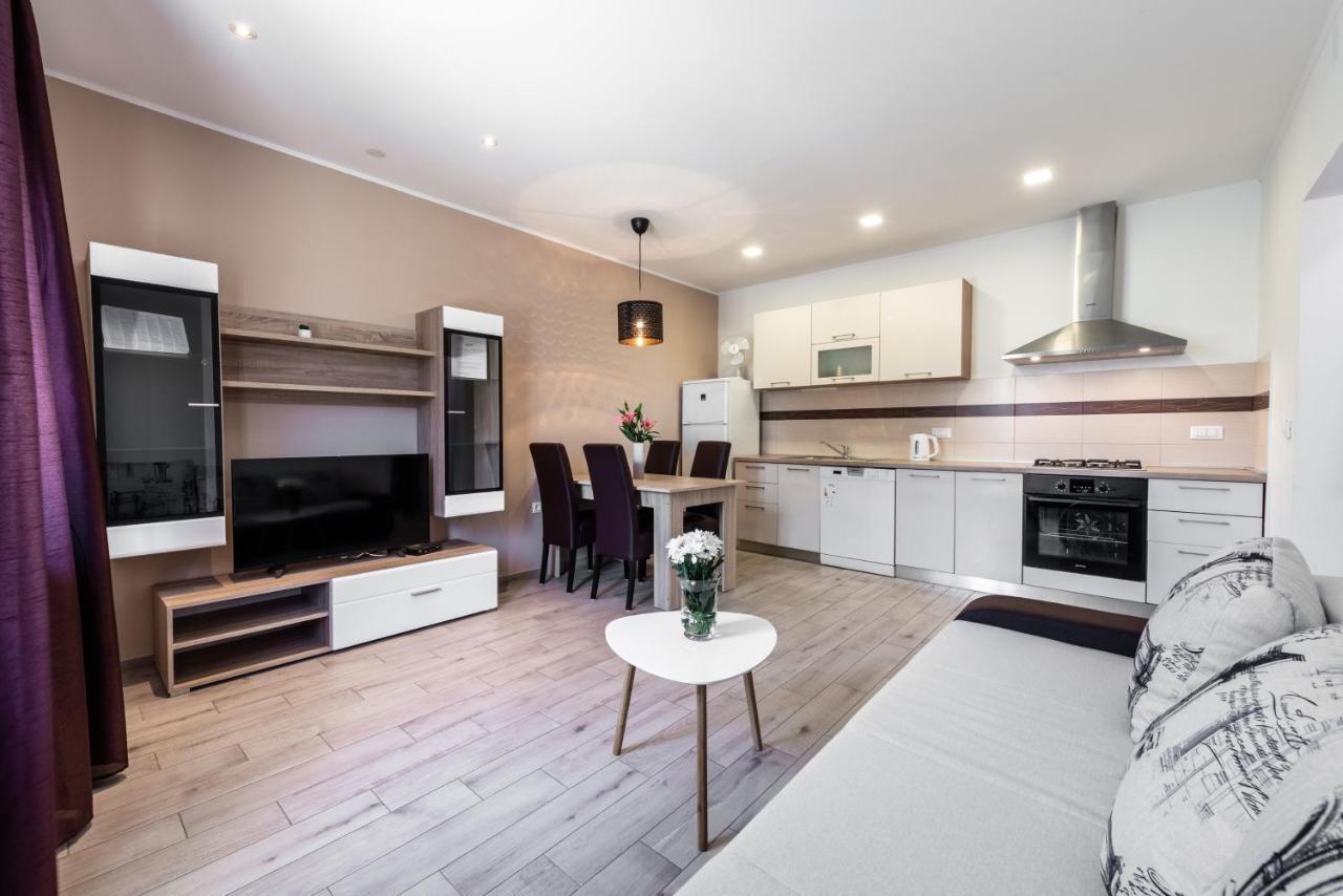 Village Apartments Mimi Pridvorje Экстерьер фото